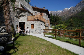 Гостиница Agriturismo Crotto Di Somana, Манделло-Дель-Ларио